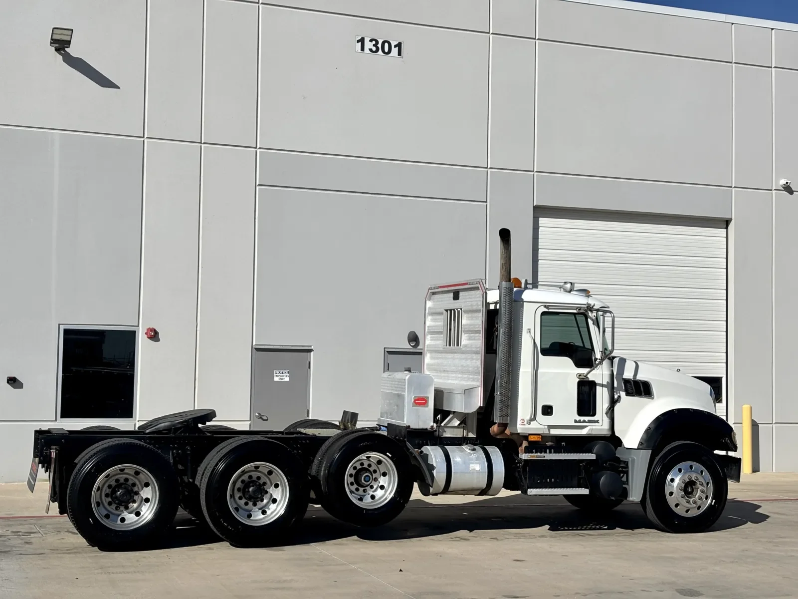 2010 Mack Granite in Hutchins, TX — photo 5