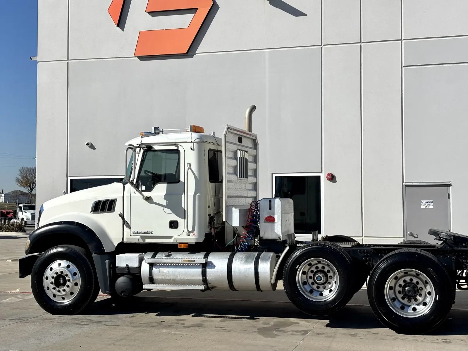 2010 Mack Granite in Hutchins, TX — photo 7