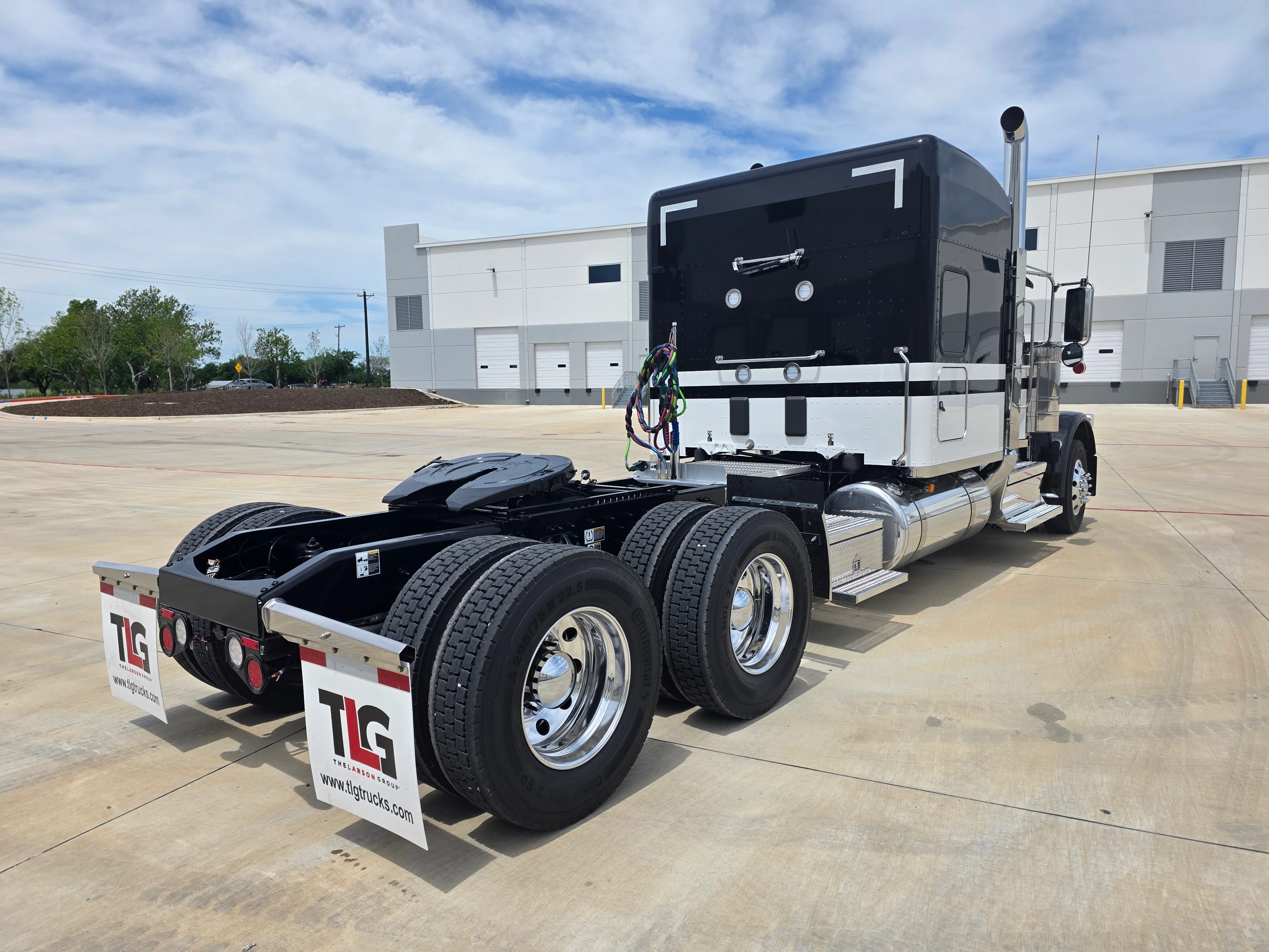2027 Peterbilt 589 — photo 5