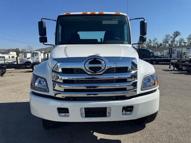 2026 Hino L6 - image 3