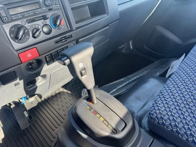 2026 Isuzu NRR - image 10