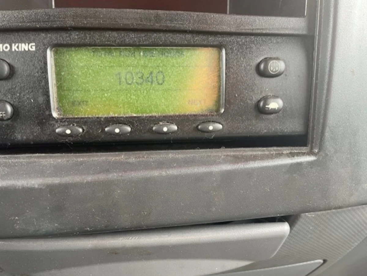 2019 Isuzu NQR in Farmingdale, NY — photo 12