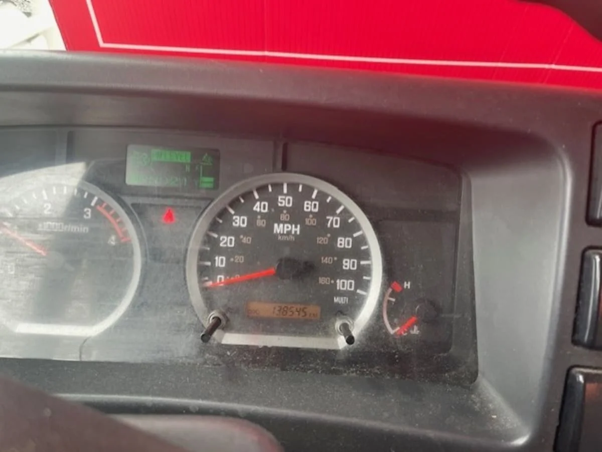 2019 Isuzu NQR - image 11