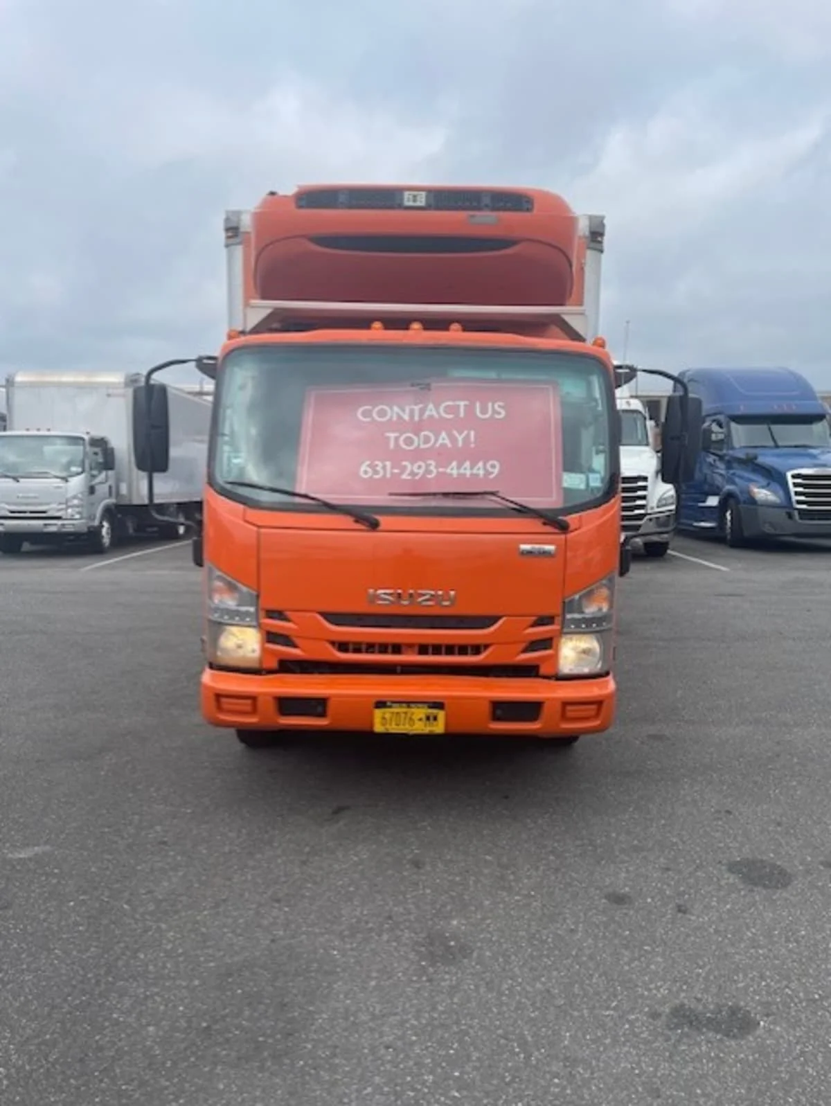2019 Isuzu NQR in Farmingdale, NY — photo 2