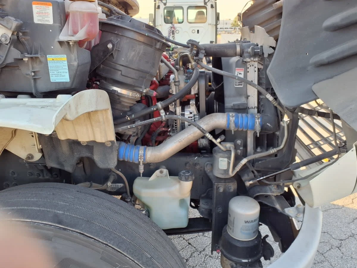 2020 Freightliner M2 106 in Fort Worth, TX — photo 11