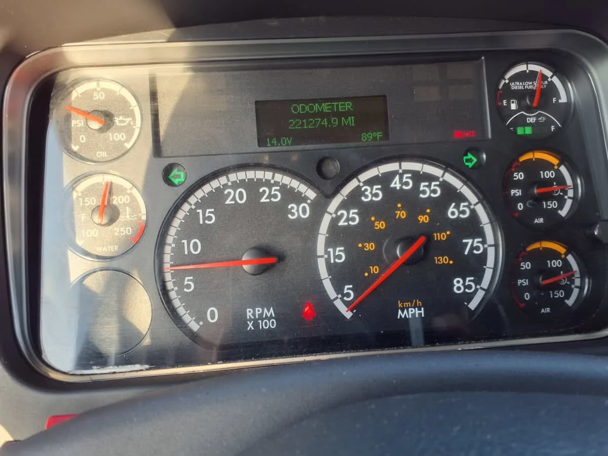 2020 Freightliner M2 106 in Fort Worth, TX — photo 12