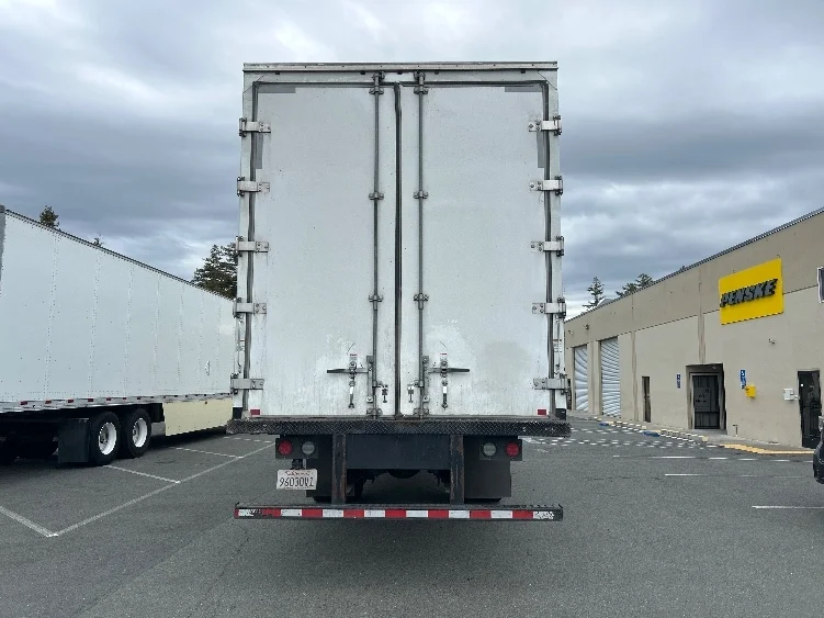 2016 Freightliner M2 106 in West Sacramento, CA — photo 7