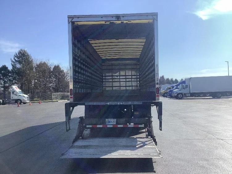 2020 Freightliner M2 106 - image 9