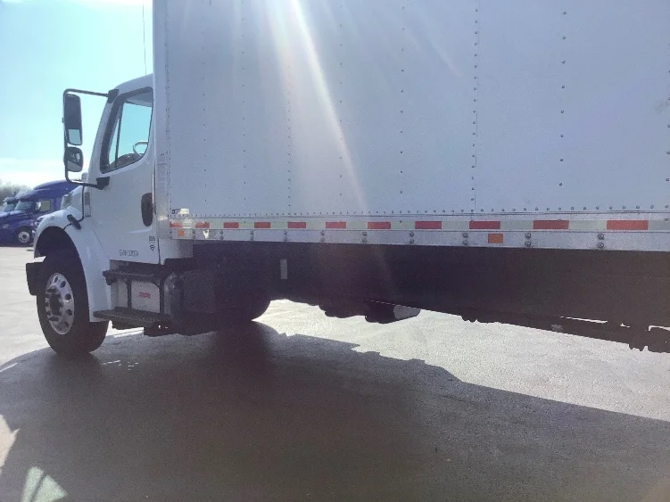 2020 Freightliner M2 106 - image 5