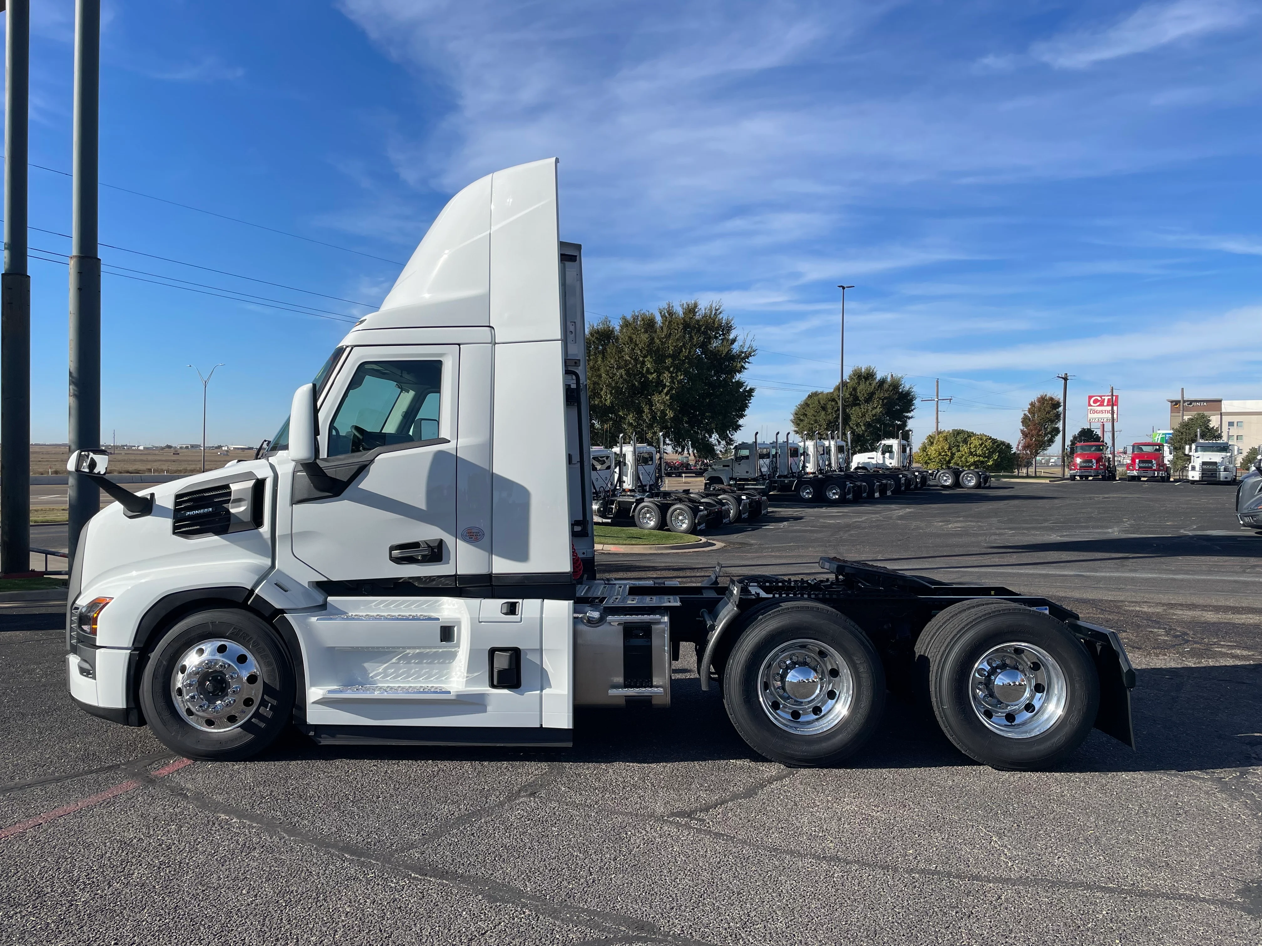2026 Mack Pinnacle in Lubbock, TX — photo 6