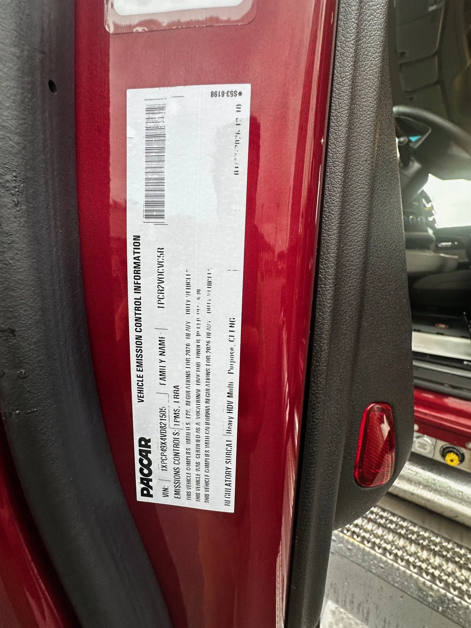 2027 Peterbilt 567 - image 9