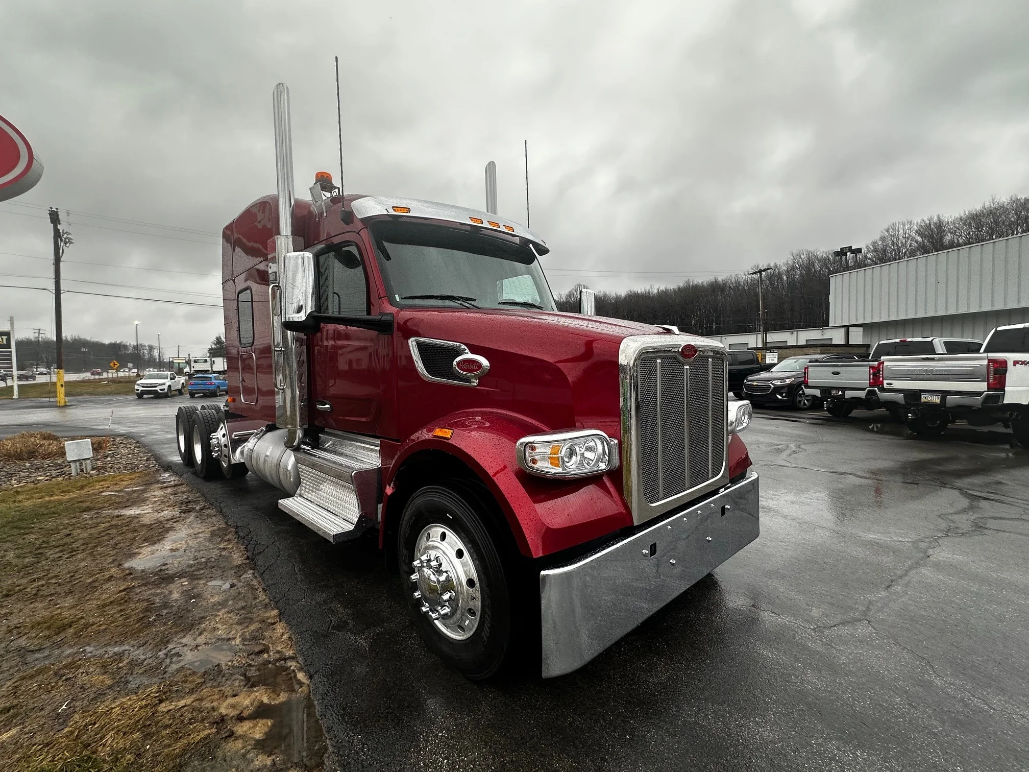 2027 Peterbilt 567 - image 11