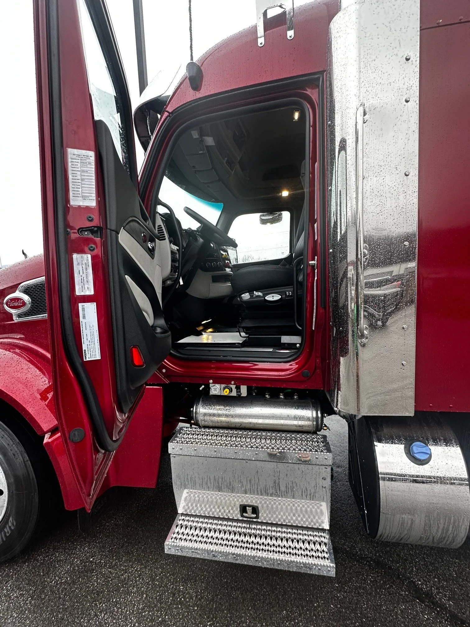 2027 Peterbilt 567 in Butler, PA — photo 8