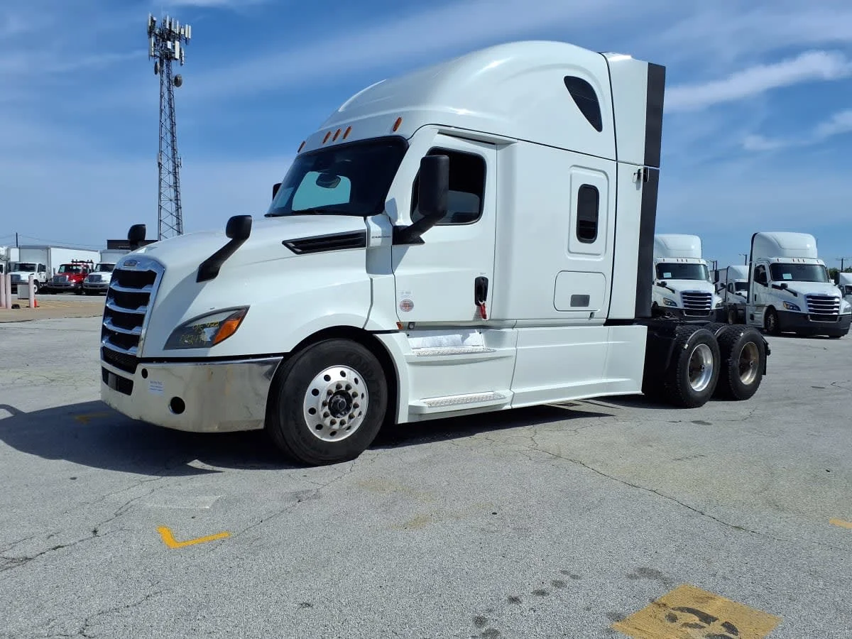 2020 Freightliner Cascadia in Fort Worth, TX