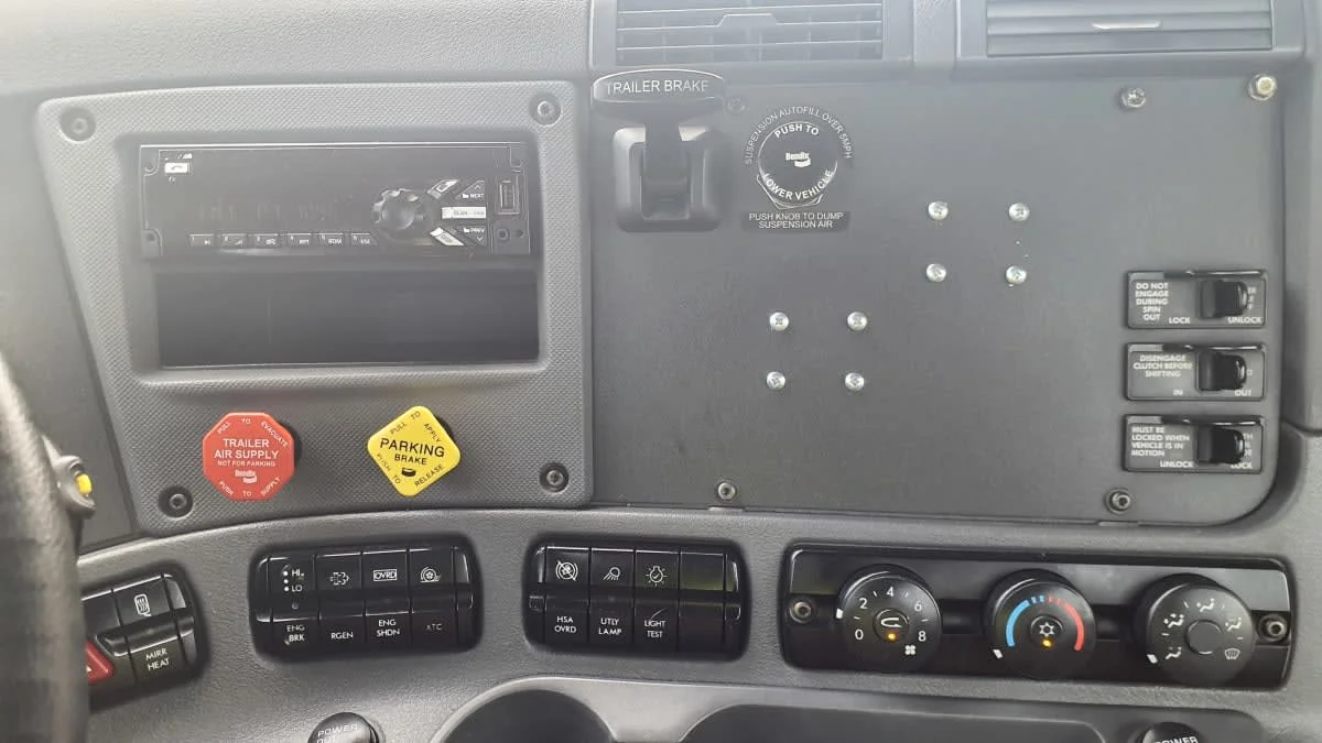 2019 Freightliner Cascadia in Springfield, MA — photo 7