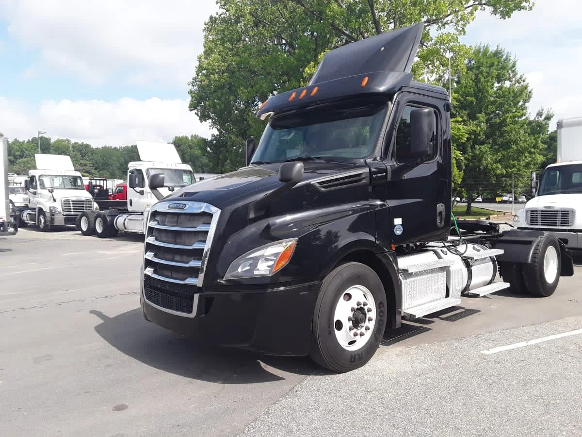 2020 Freightliner Cascadia