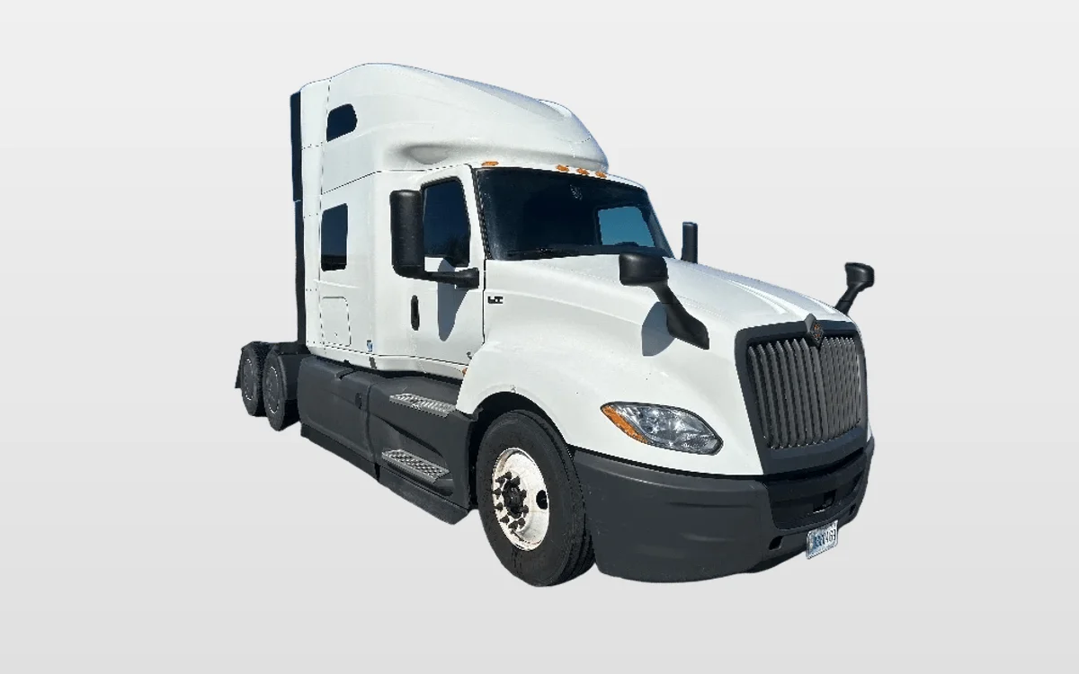 2023 International LT - image 1