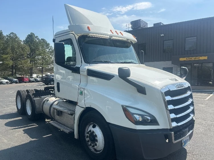 2019 Freightliner Cascadia in Mebane, NC
