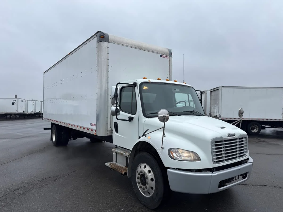 2020 Freightliner M2 106 in Taylor, MI — photo 3