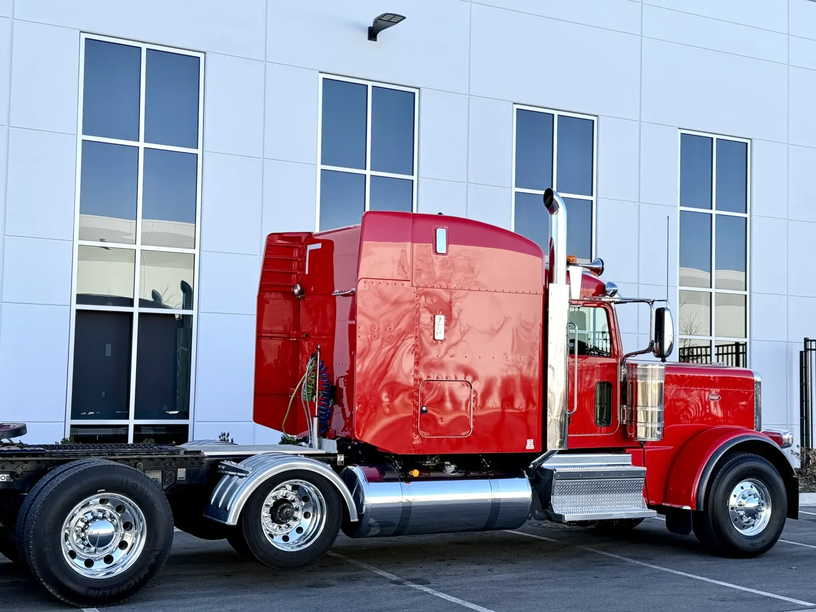 2024 Peterbilt 389 in New Lenox, IL — photo 7