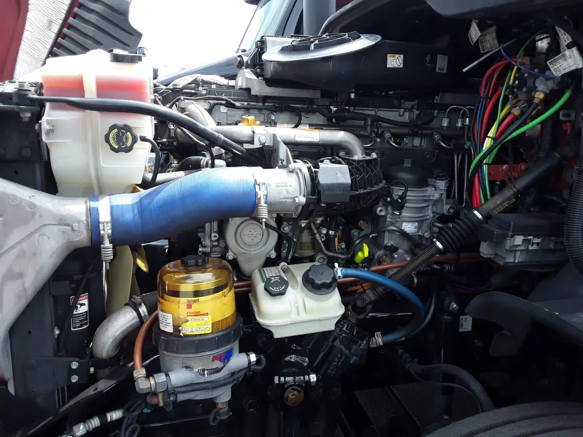 2020 Freightliner Cascadia in Phoenix, AZ — photo 8