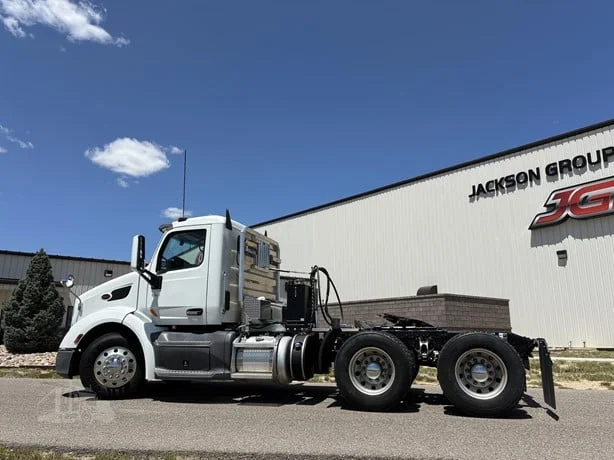 2019 Peterbilt 579 in Casper, WY — photo 10