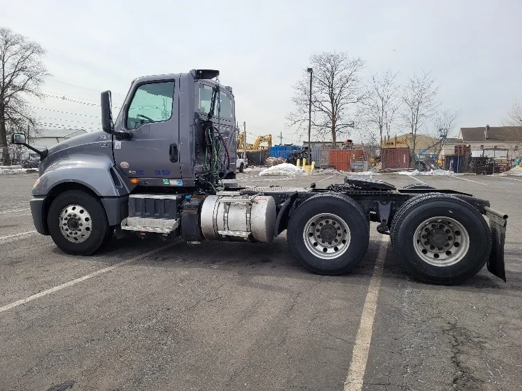 2020 International LT in South Plainfield, NJ — photo 4