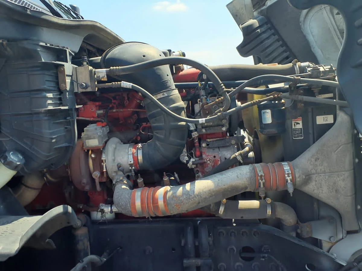 2020 Freightliner Cascadia in Clarksville, IN — photo 14