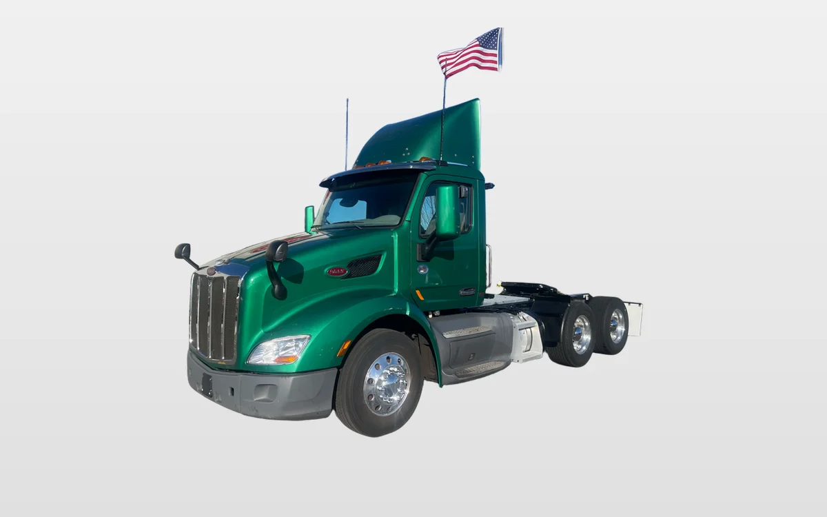 2020 PETERBILT 579 - image 1