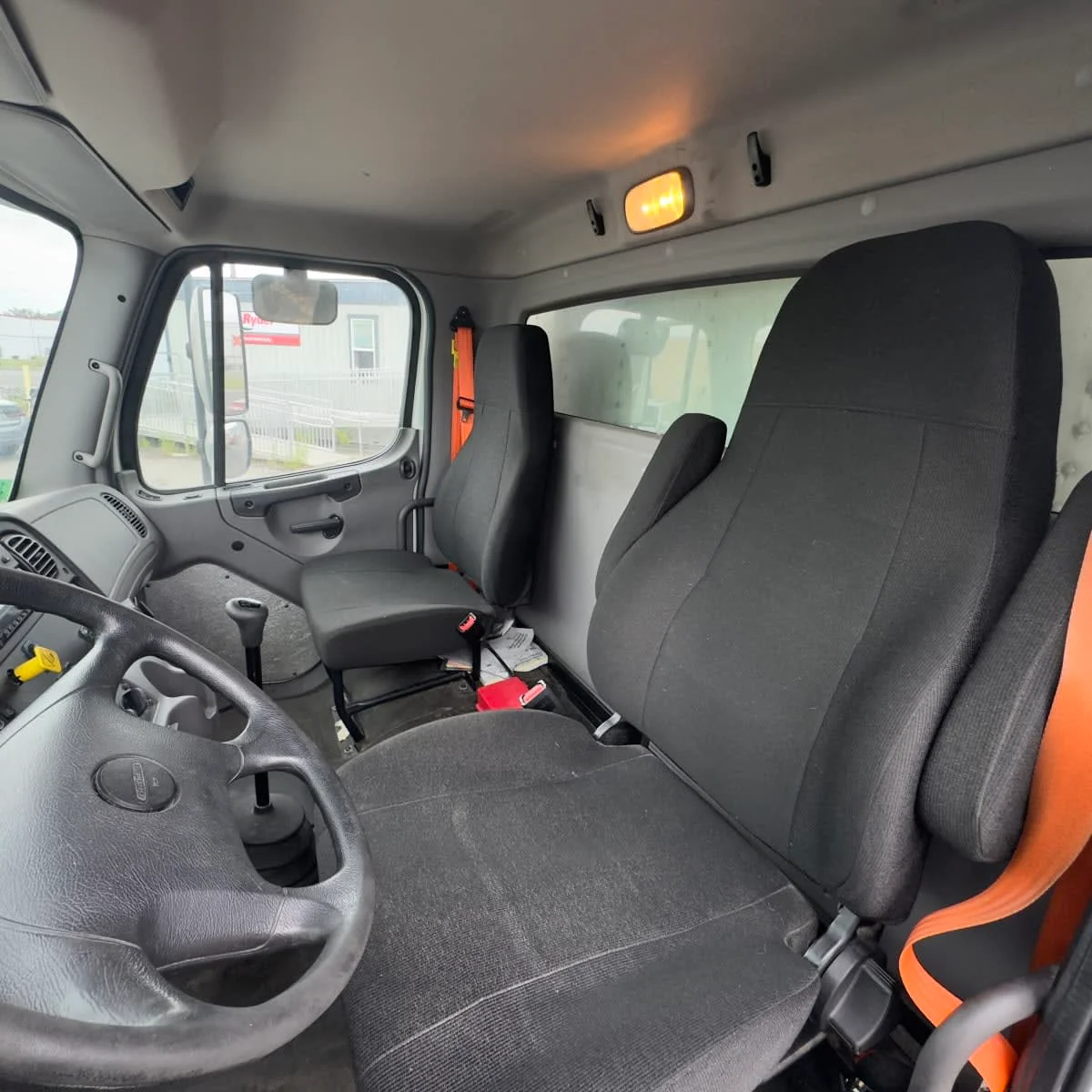 2020 Freightliner M2 106 in Syracuse, NY — photo 8