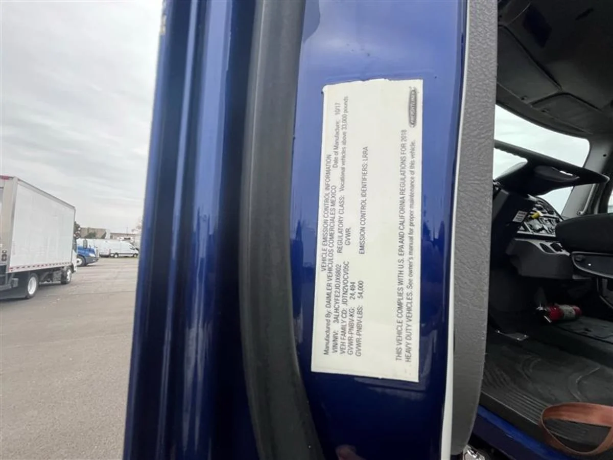 2018 Freightliner M2 106 - image 12