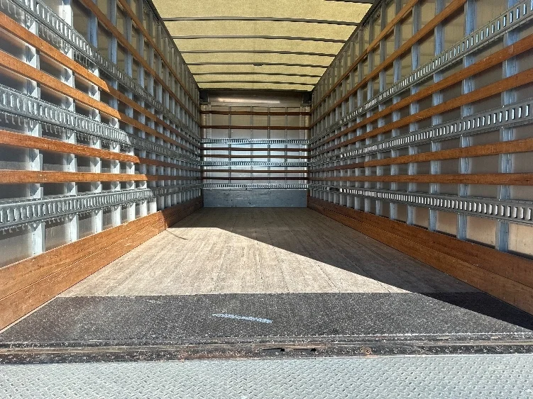 2020 Freightliner M2 106 - image 10