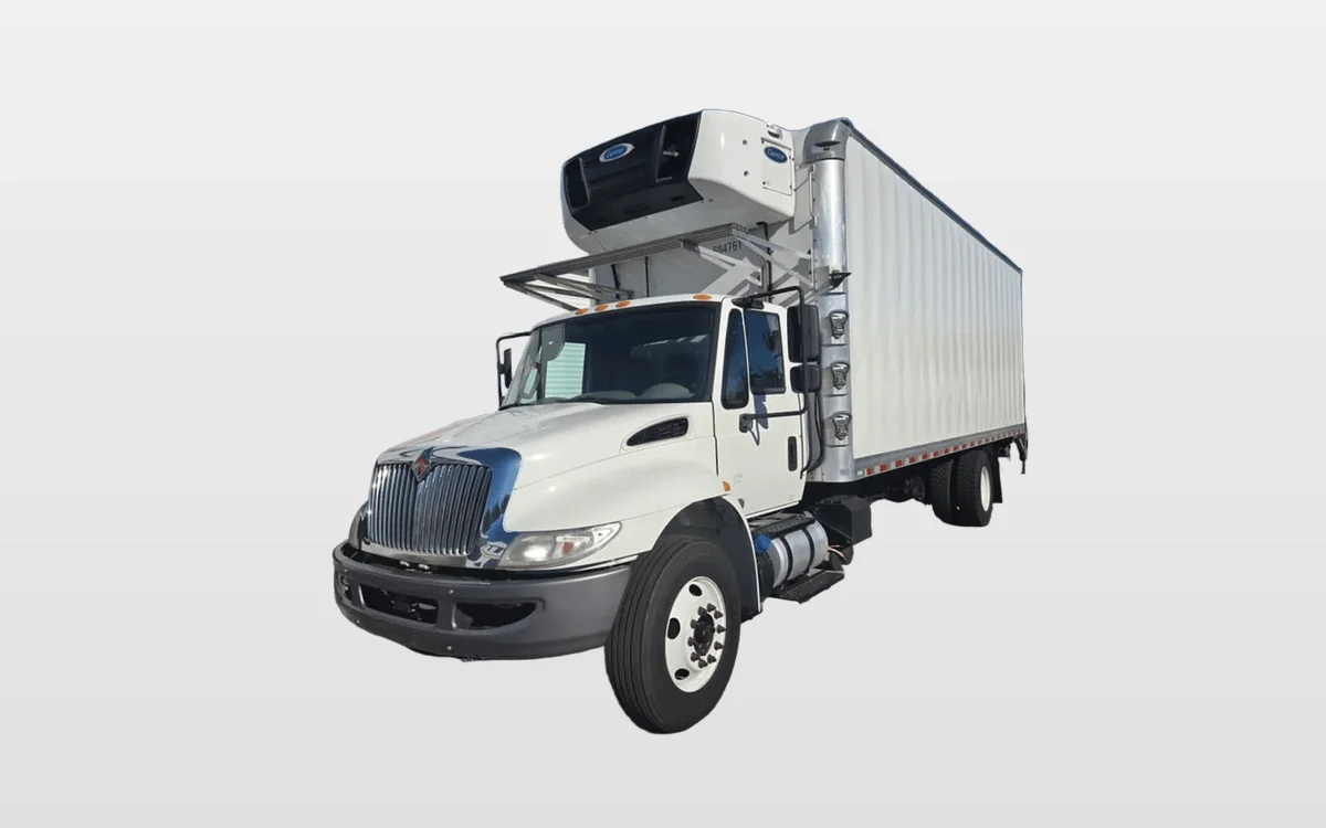 2018 International 4300 - image 1