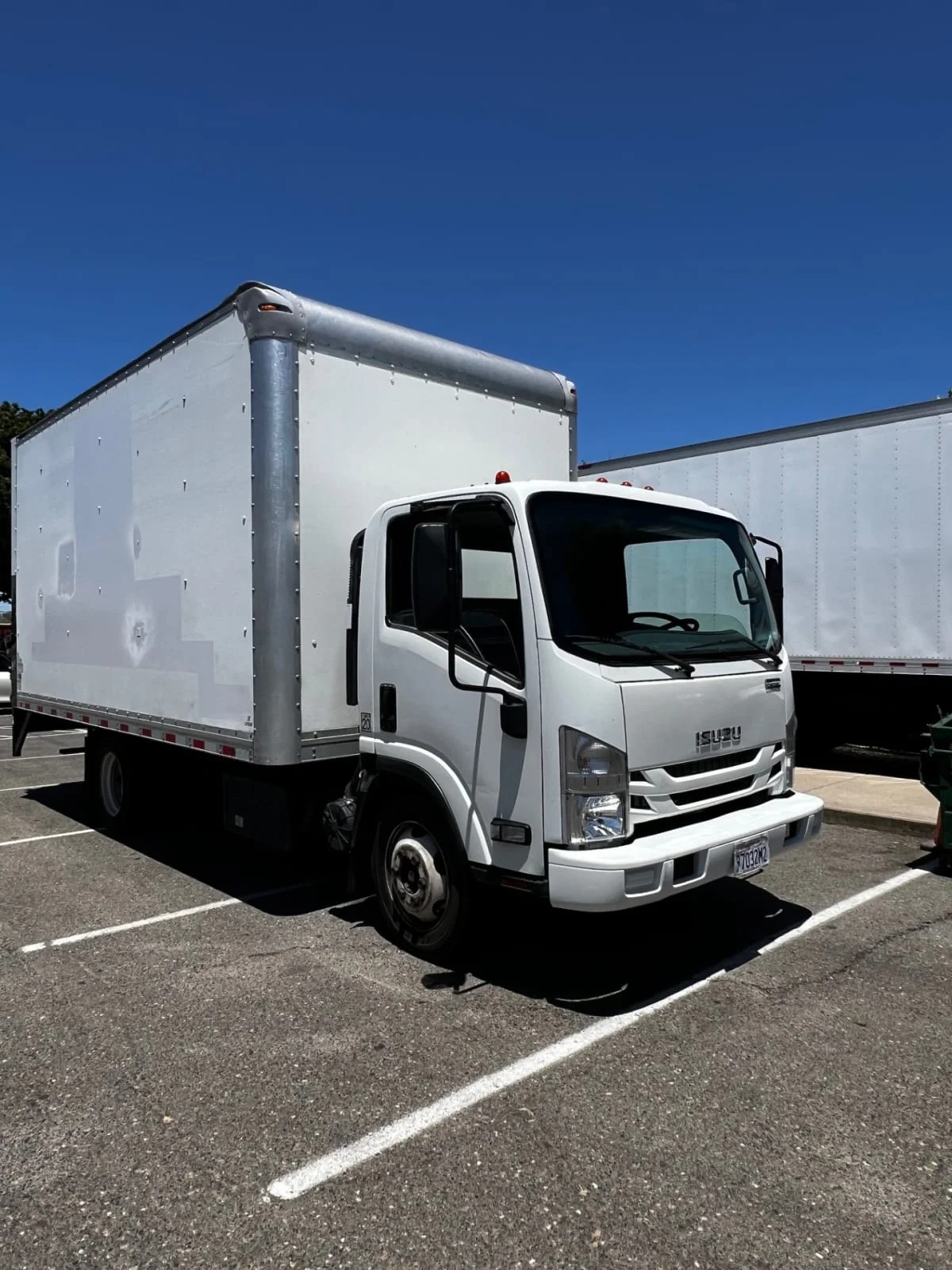 2019 Isuzu NQR - image 3