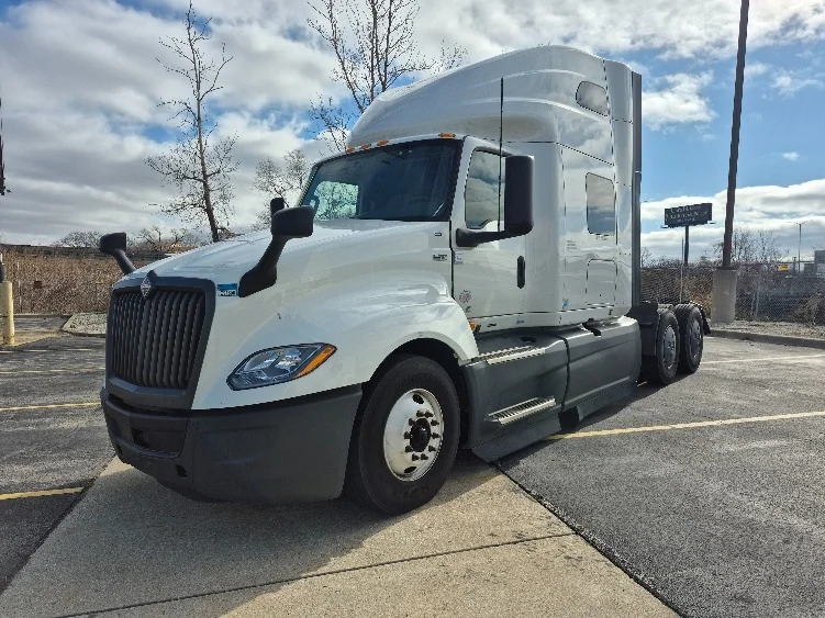 2023 International LT in La Porte, IN — photo 3