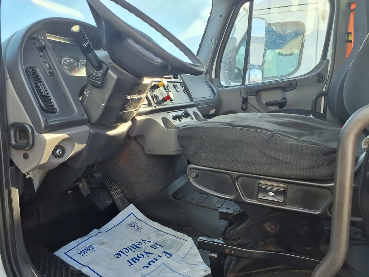 2019 Freightliner M2 112 - image 7