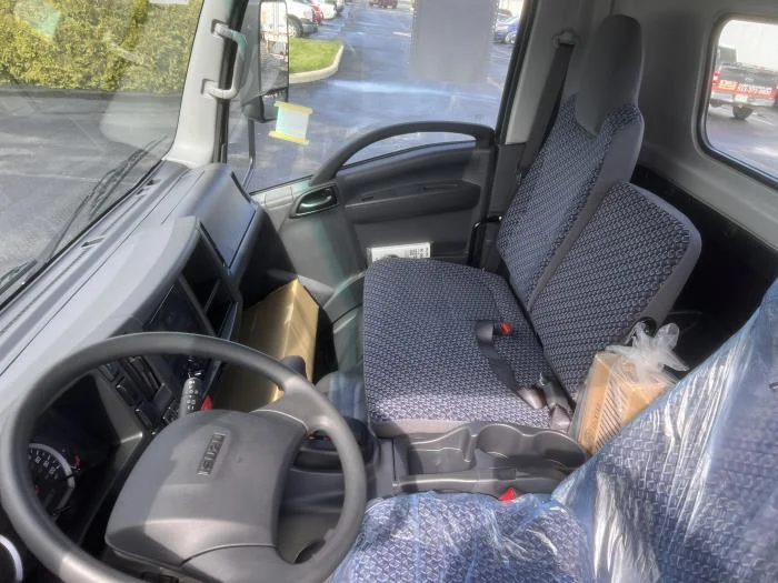 2025 Isuzu NRR - image 11