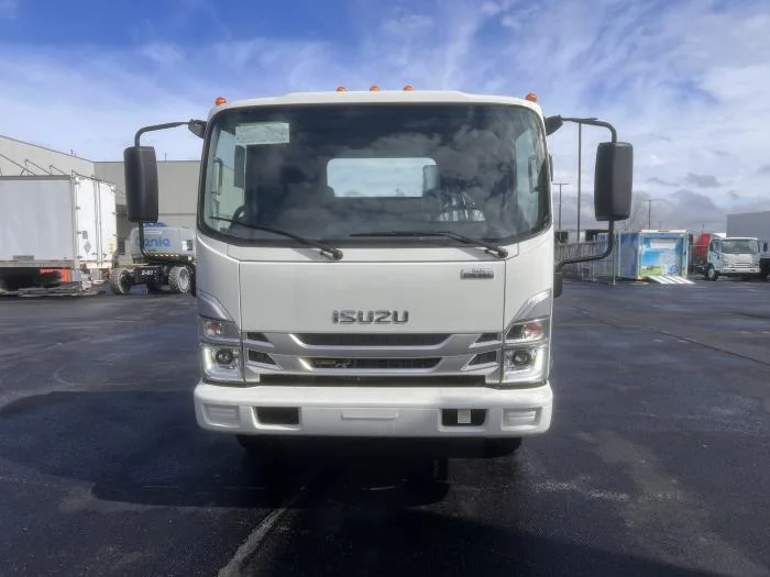 2025 Isuzu NRR - image 4
