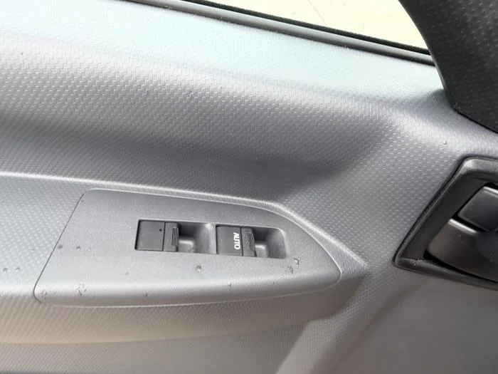 2025 Isuzu NRR in Dayton, OH — photo 23