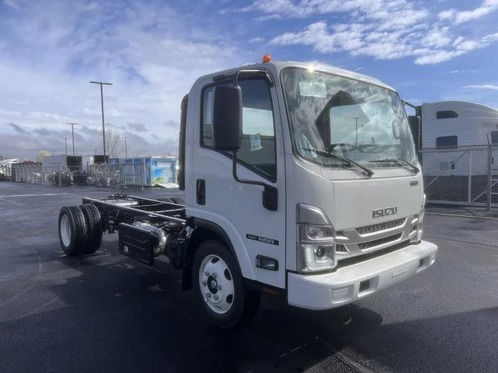 2025 Isuzu NRR - image 5