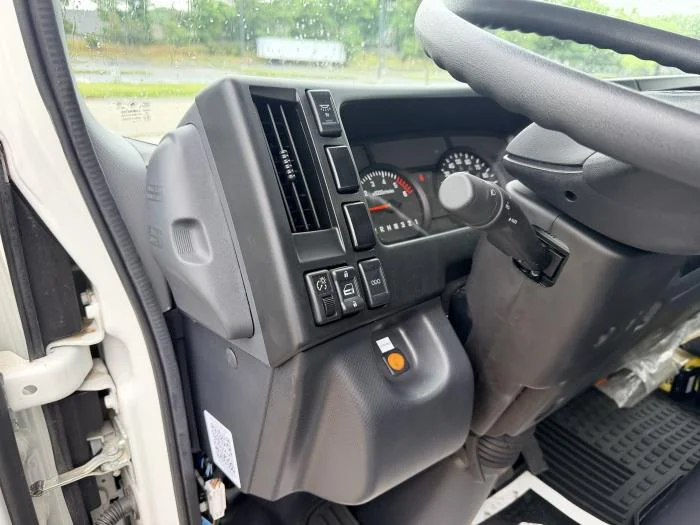 2025 Isuzu NRR in Dayton, OH — photo 24
