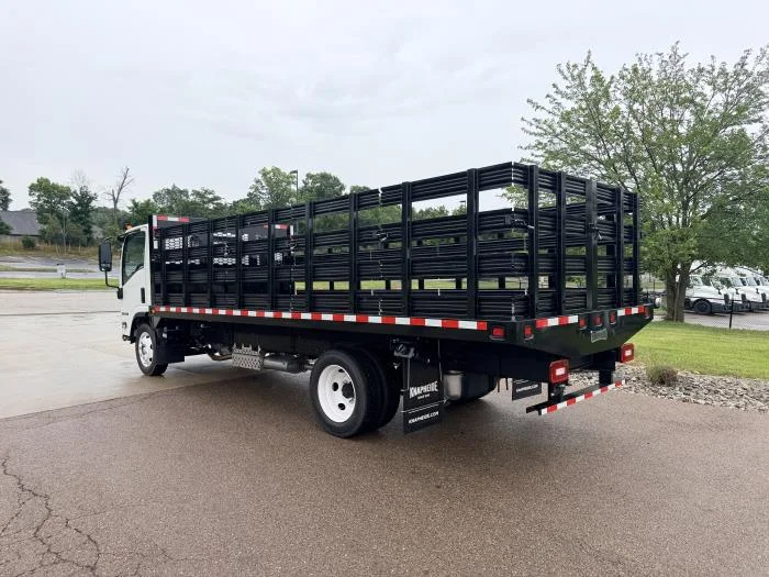 2025 Isuzu NRR in Dayton, OH — photo 8