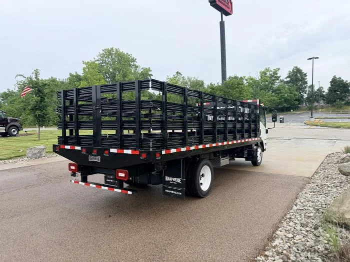 2025 Isuzu NRR in Dayton, OH — photo 6