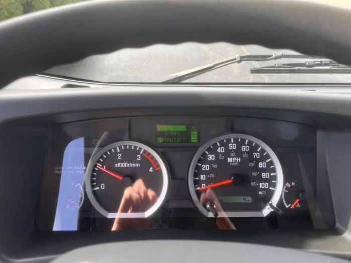 2025 Isuzu NRR in Dayton, OH — photo 15
