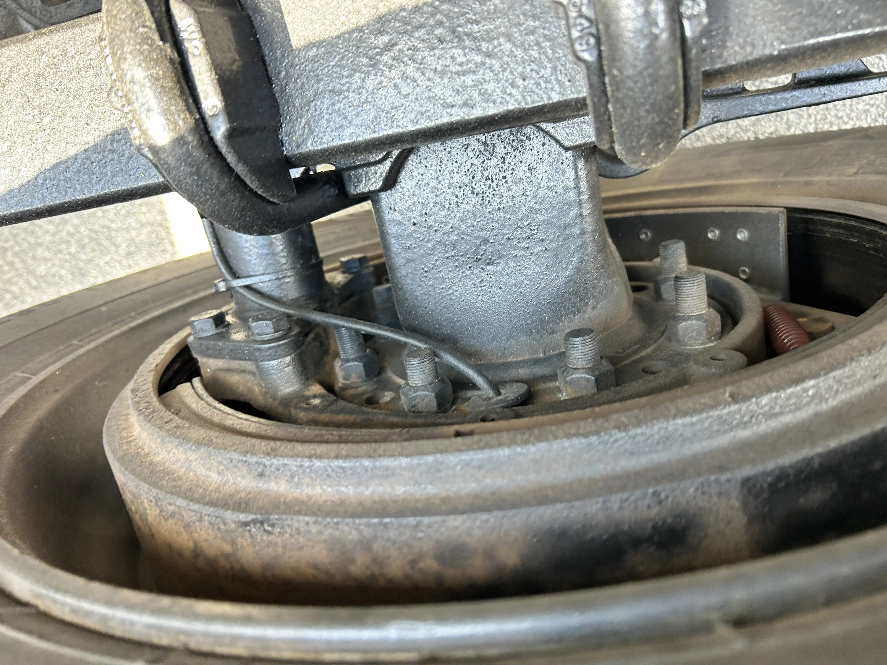 2020 Mack Anthem - image 7