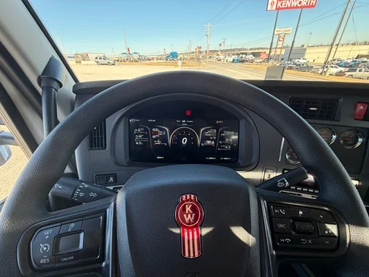 2027 Kenworth T880 in Tulsa, OK — photo 13
