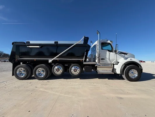 2027 Kenworth T880 in Tulsa, OK — photo 10