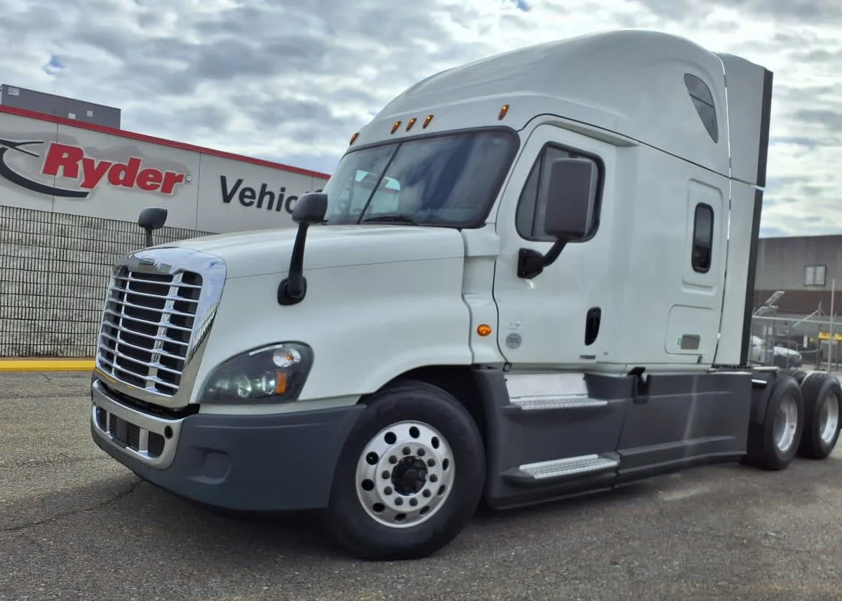 2020 Freightliner Cascadia in Memphis, TN