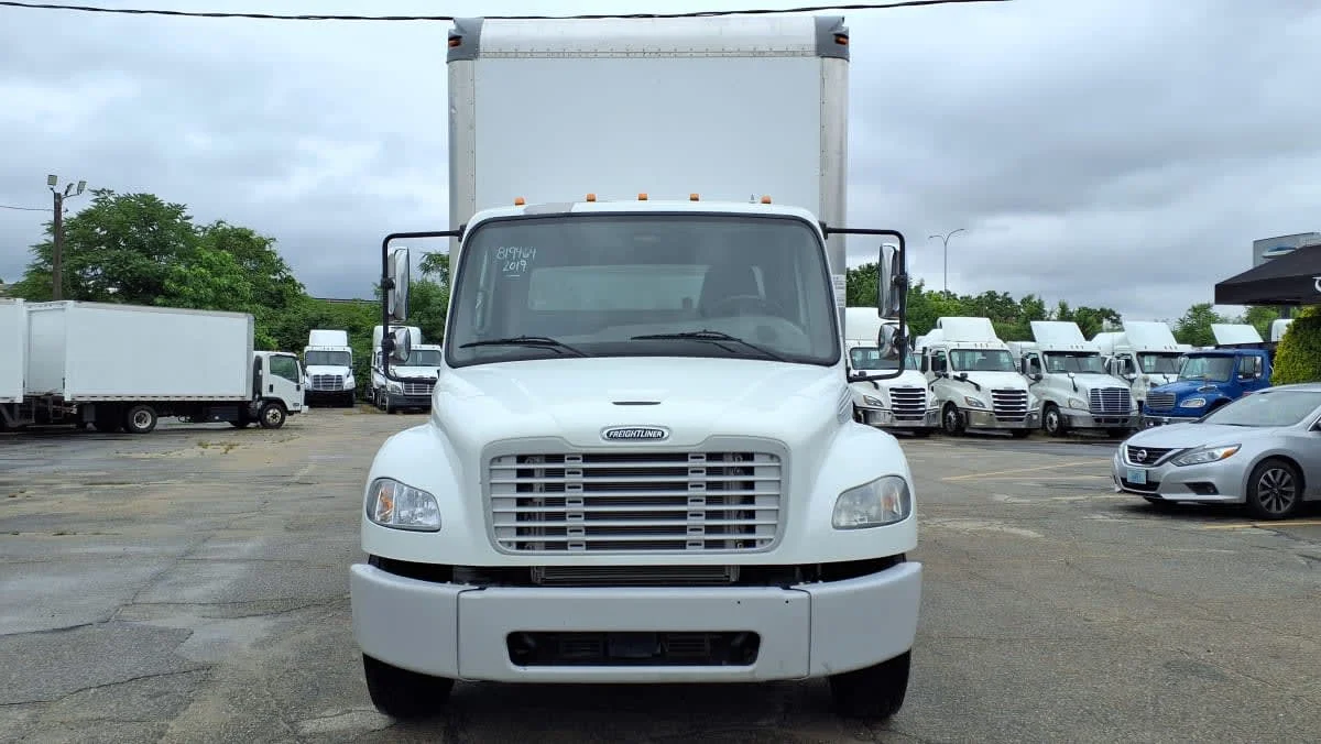 2019 Freightliner M2 106 in Warwick, RI — photo 2