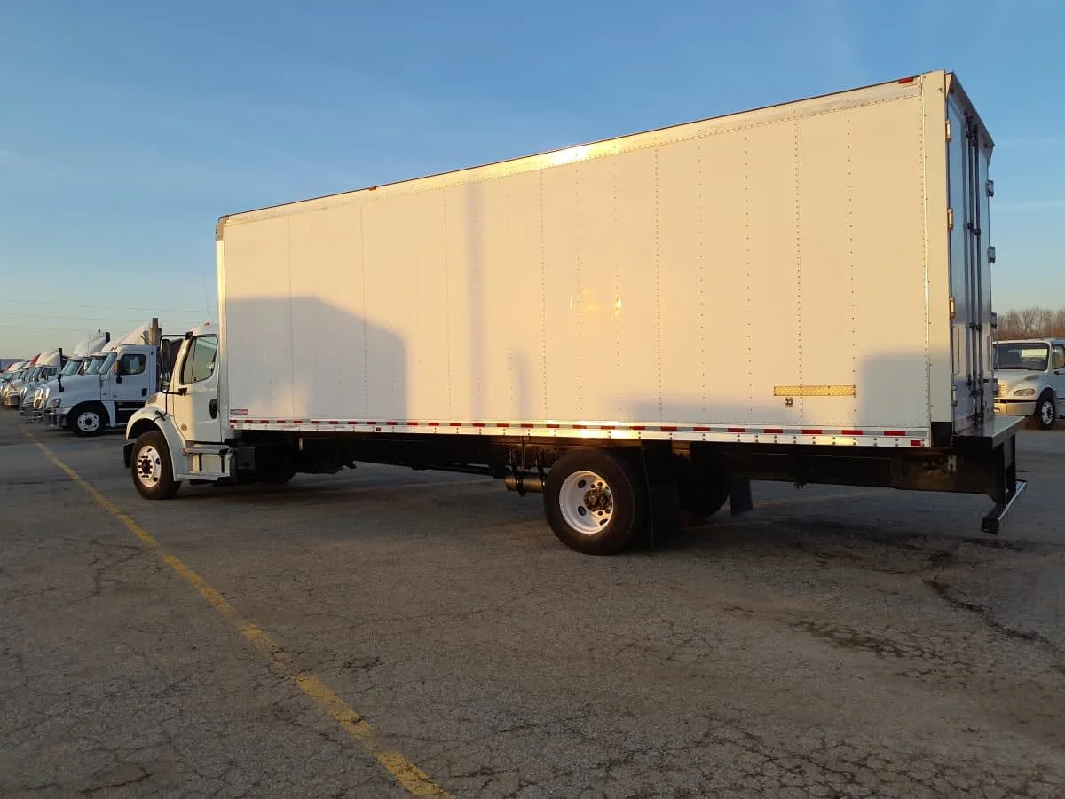 2019 Freightliner M2 106 - image 6